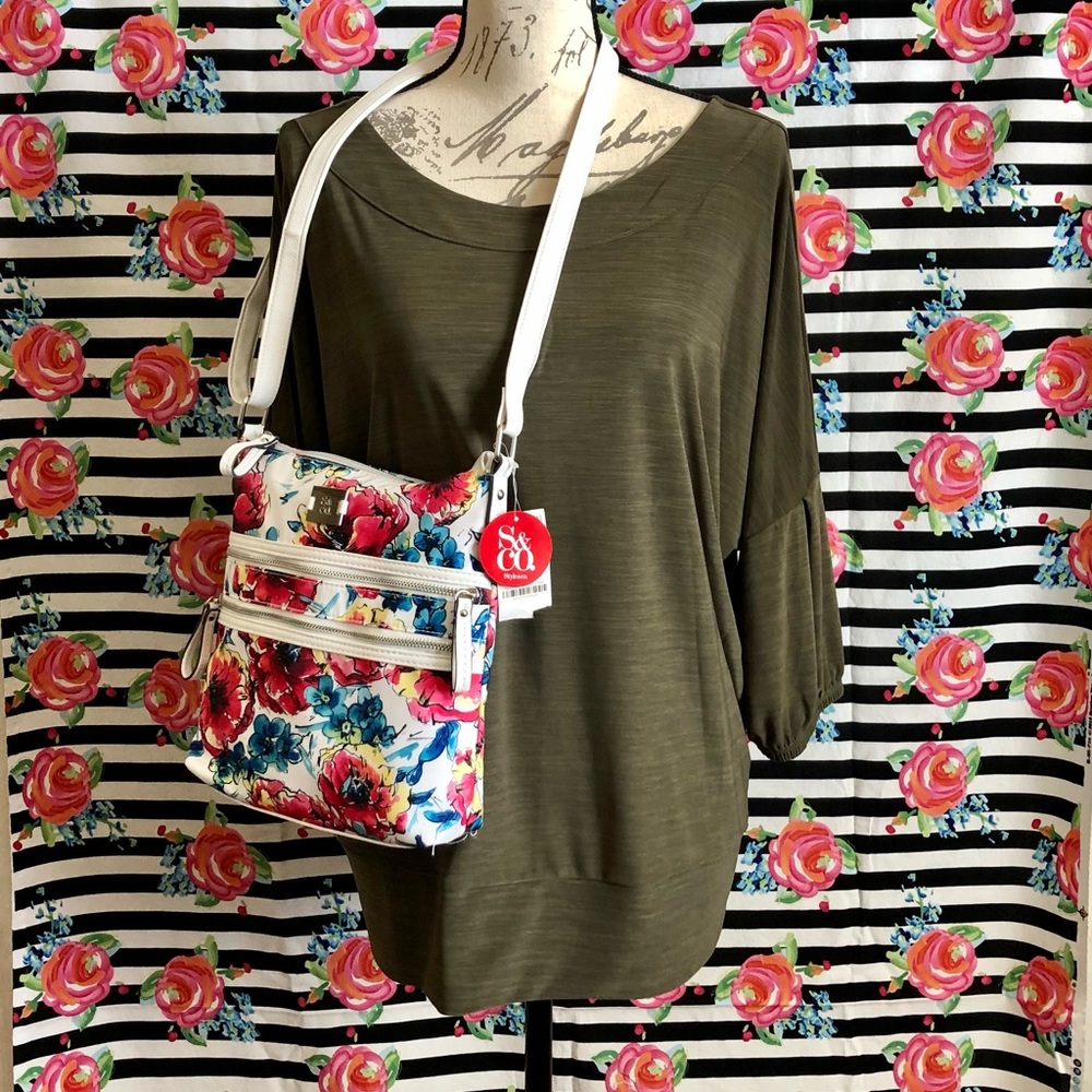 Diane Belle Domain 3/4 Bishop Sleeve Top